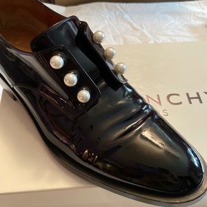 Givenchy Masculine Pearls 40.5 10.5B Black Patent Leather Derby-Style AUTHENTIC